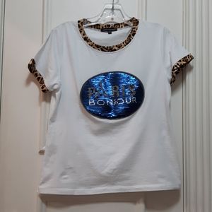 🛍️NWOT Paris Bonjour t shirt w. sequins